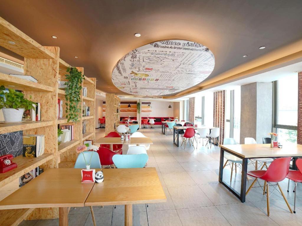 宜必思成都春熙路蜀都大厦酒店 外观 照片