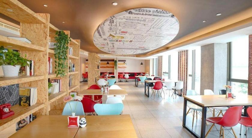 宜必思成都春熙路蜀都大厦酒店 外观 照片