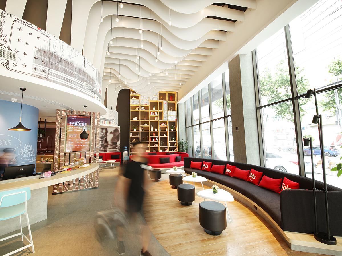宜必思成都春熙路蜀都大厦酒店 外观 照片